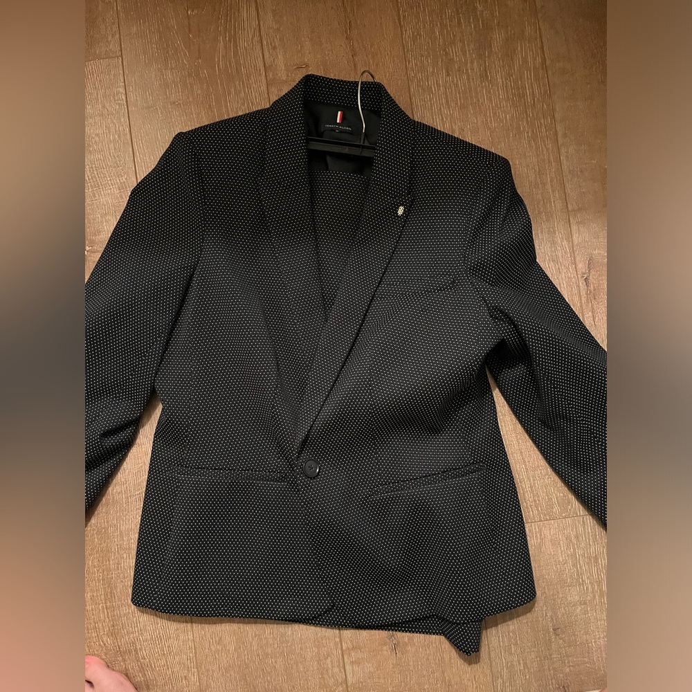 Tommy Hilfiger women navy suit size 16